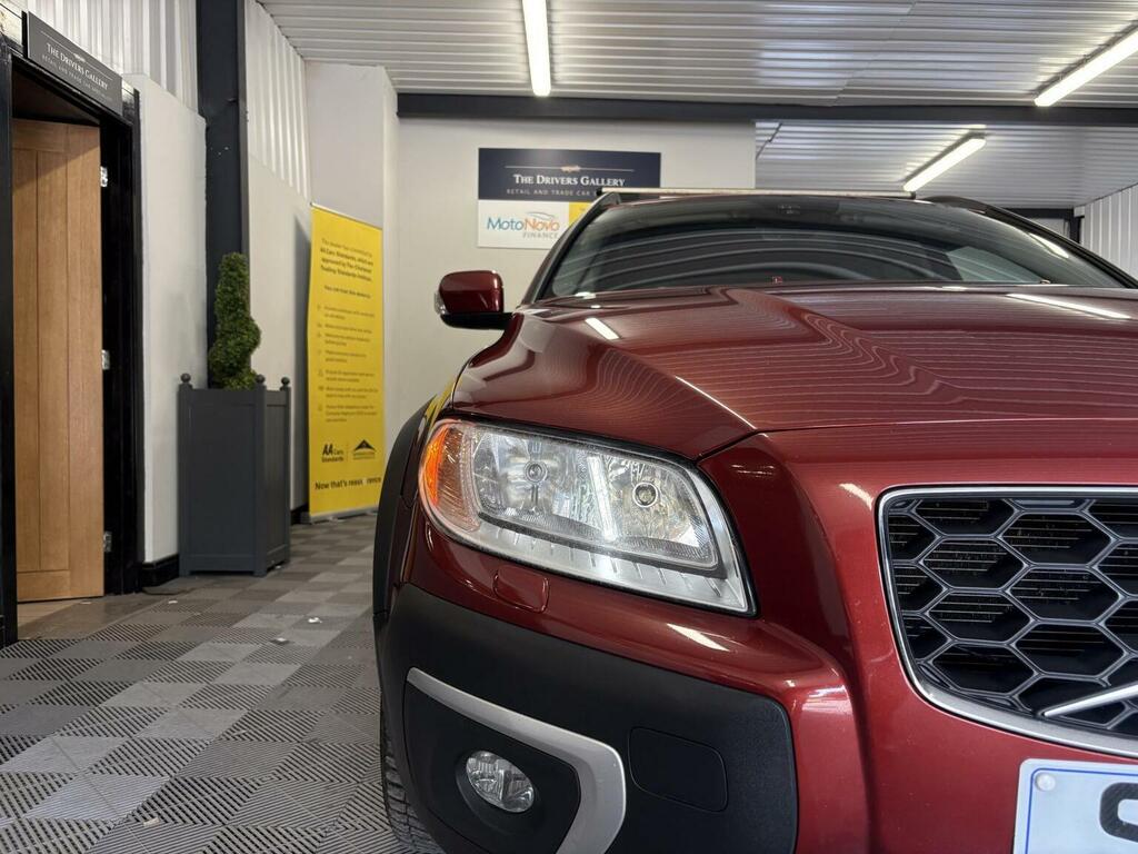 Volvo XC70  Gold #8