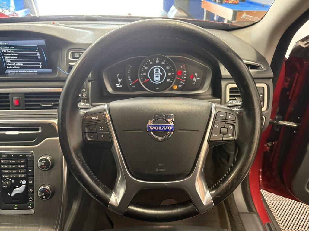 Volvo XC70  Gold #28