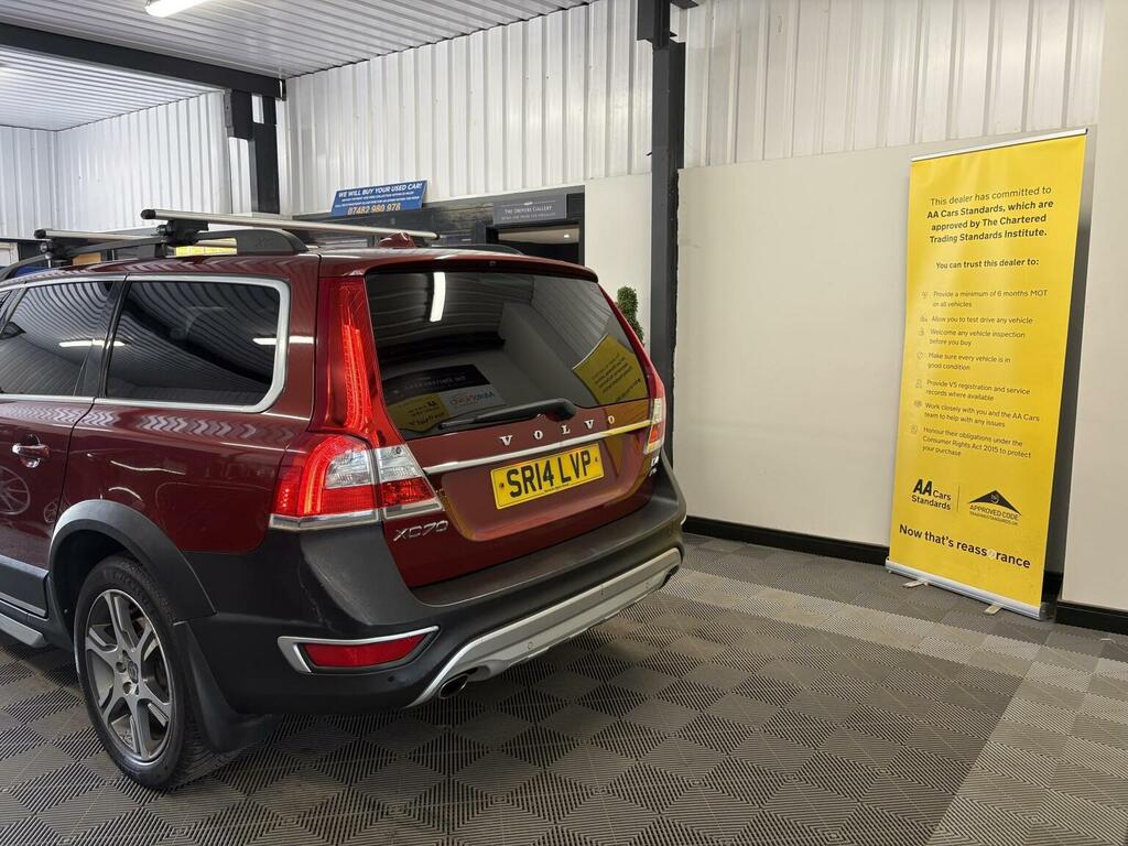 Volvo XC70  Gold #13