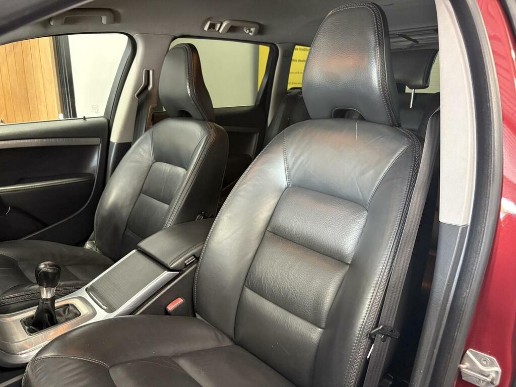 Volvo XC70  Gold #38
