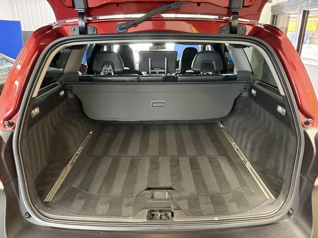 Volvo XC70  Gold #18