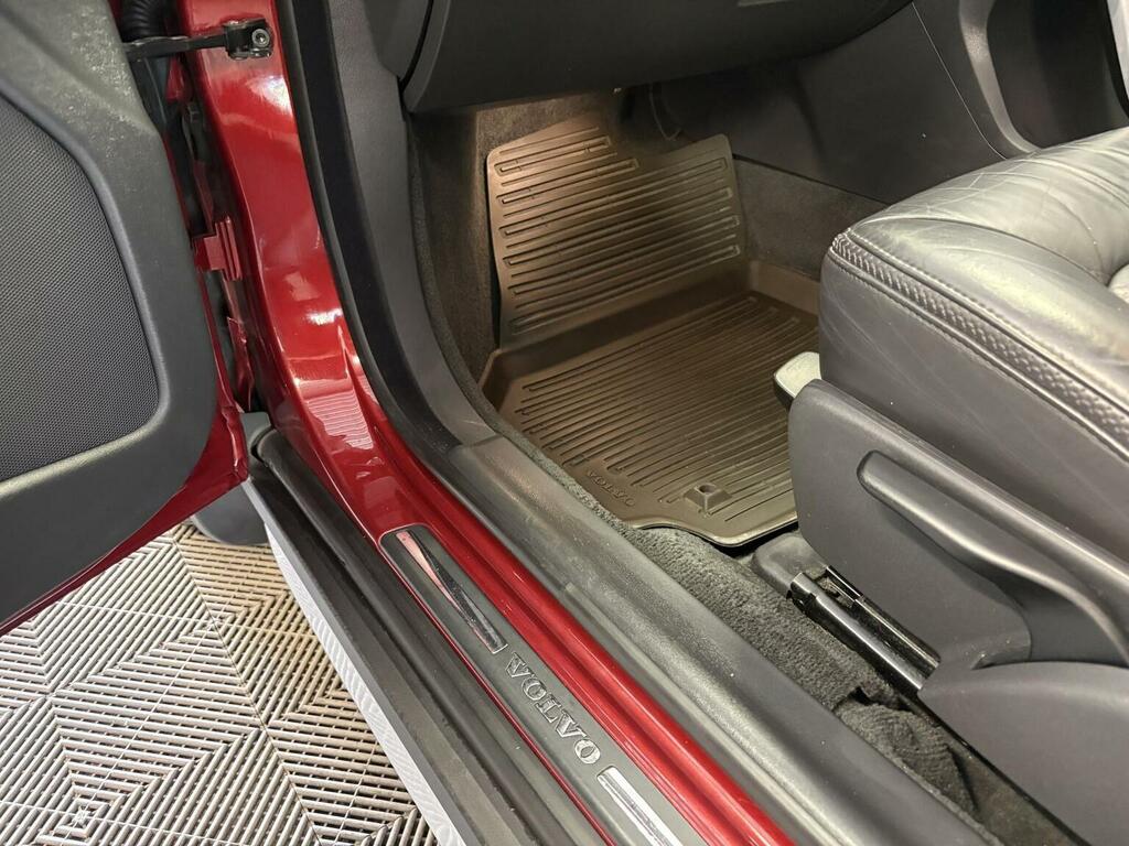 Volvo XC70  Gold #36