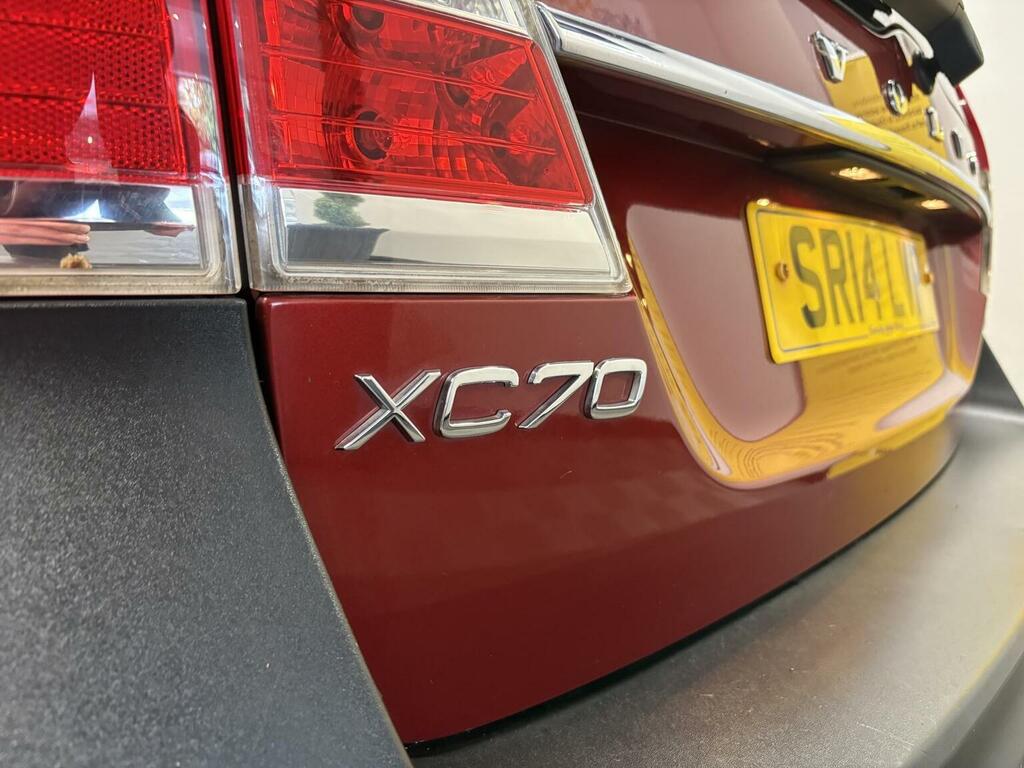 Volvo XC70  Gold #14