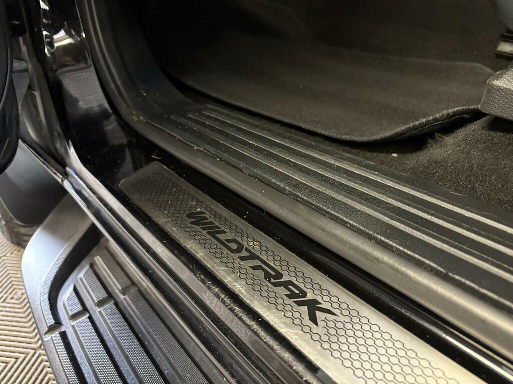 Ford Ranger 2L Wildtrak Silver #46