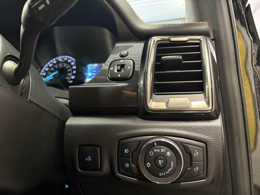 Ford Ranger 2L Wildtrak Silver #31