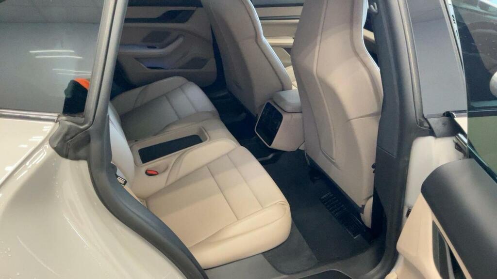Porsche Taycan Estate Performance Plus 93.4Kwh 4S Cross Turismo A VN73GGV Grey #5