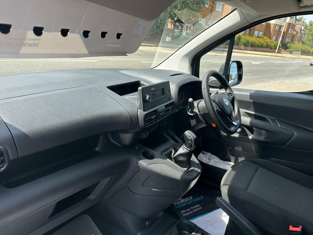 Vauxhall Combo Turbo D 2300 Sportive Panel Van L2 H White #10
