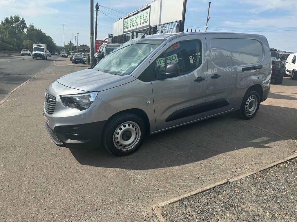 Vauxhall Combo 1.5 Turbo D 2300 Prime Panel Van 6Dr Grey #5
