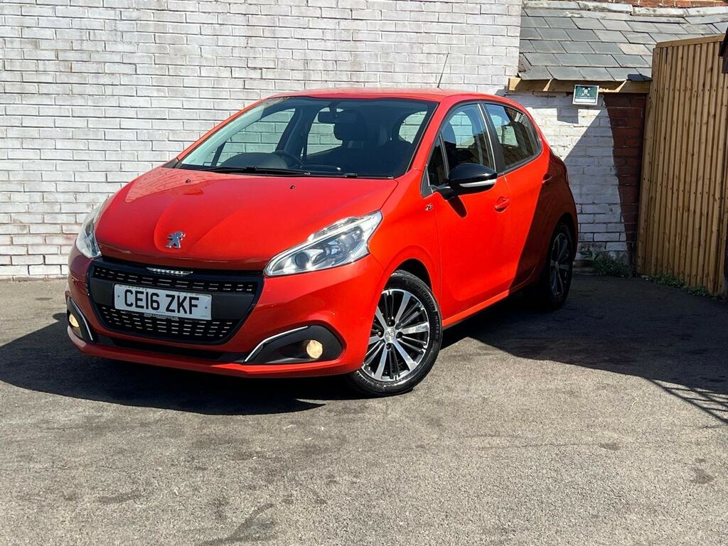 Peugeot 208 1.2 Puretech Xs White Euro 6 CE16ZKF Orange #2