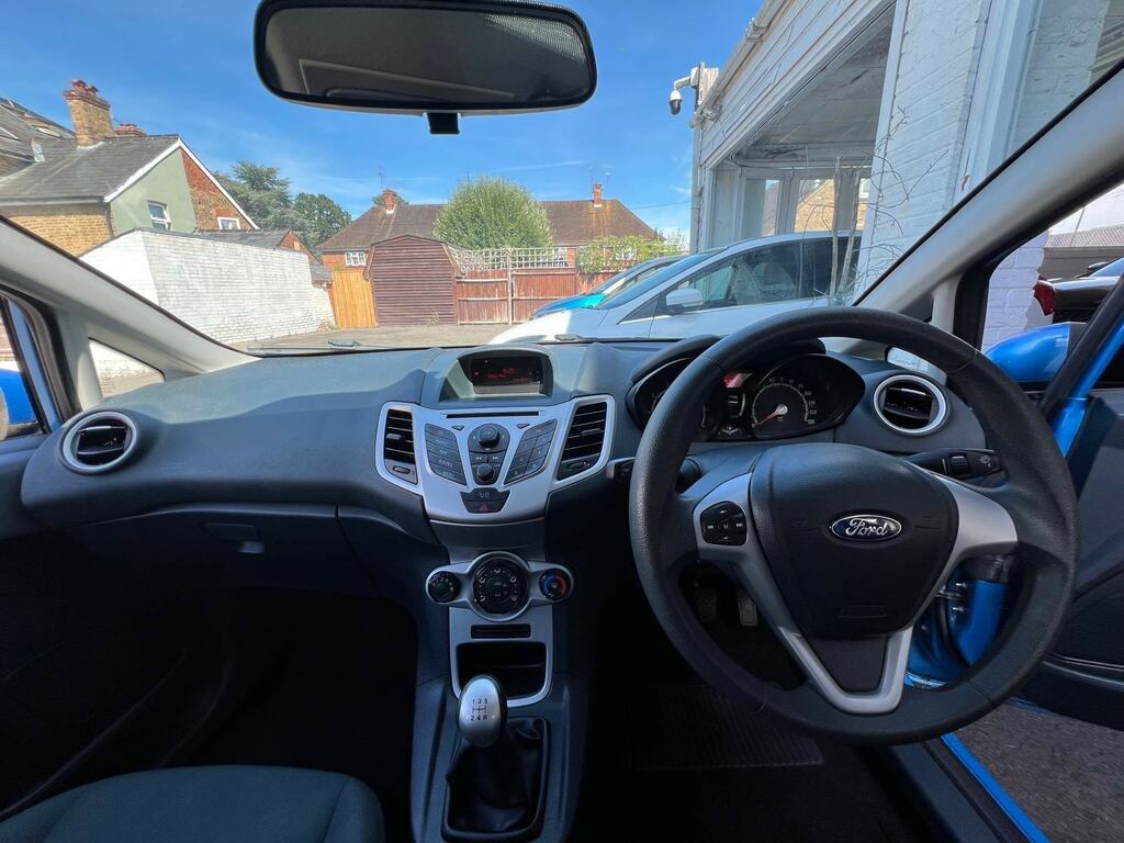 Ford Fiesta 1.25 Zetec 3,882 Car Details #8