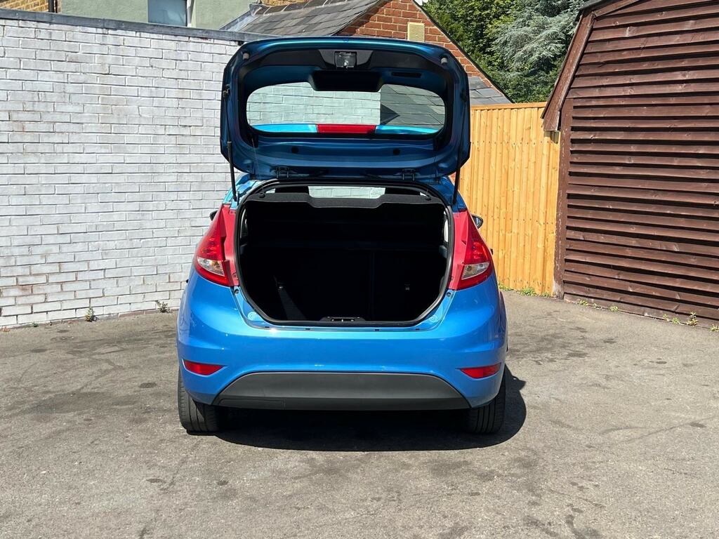 Ford Fiesta 1.25 Zetec 3,882 Car Details #17