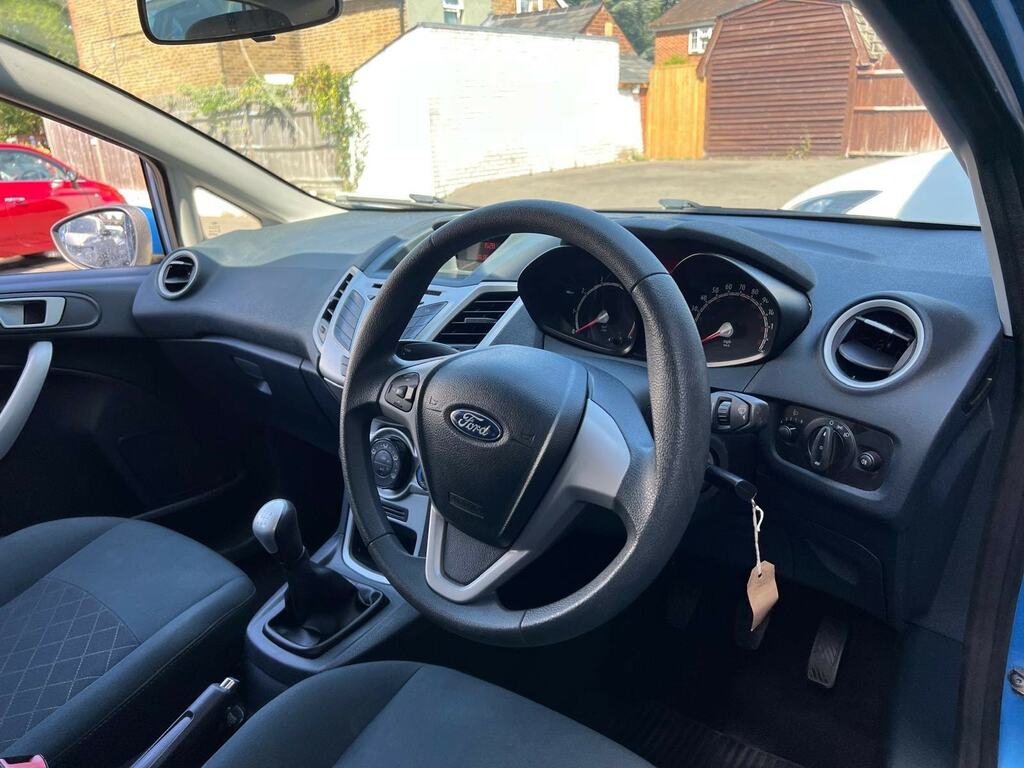 Ford Fiesta 1.25 Zetec 3,882 Car Details #9