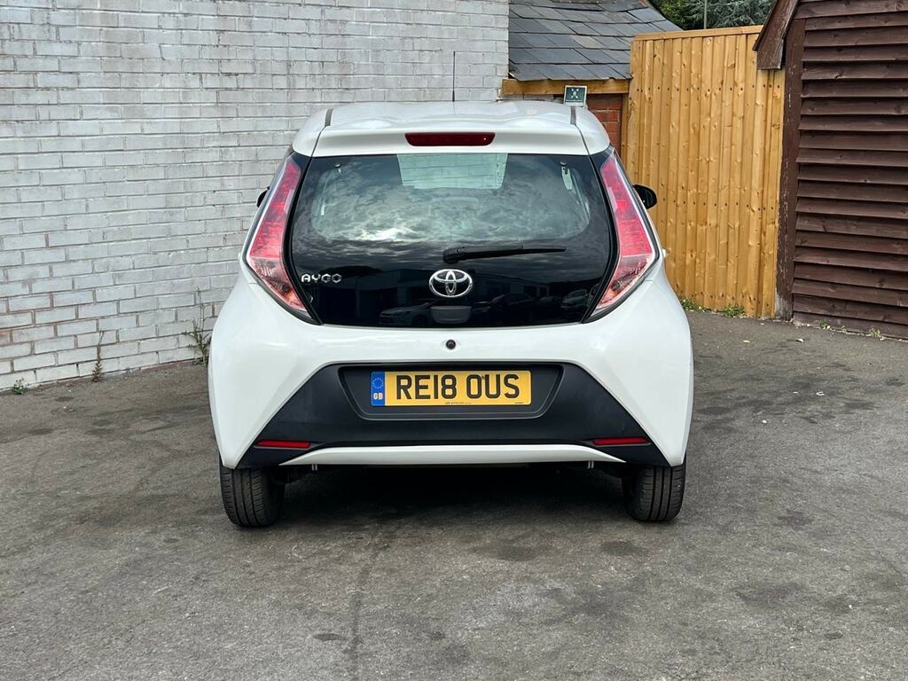 Toyota Aygo 1.0 Vvt-i X-play Euro 6 White #5