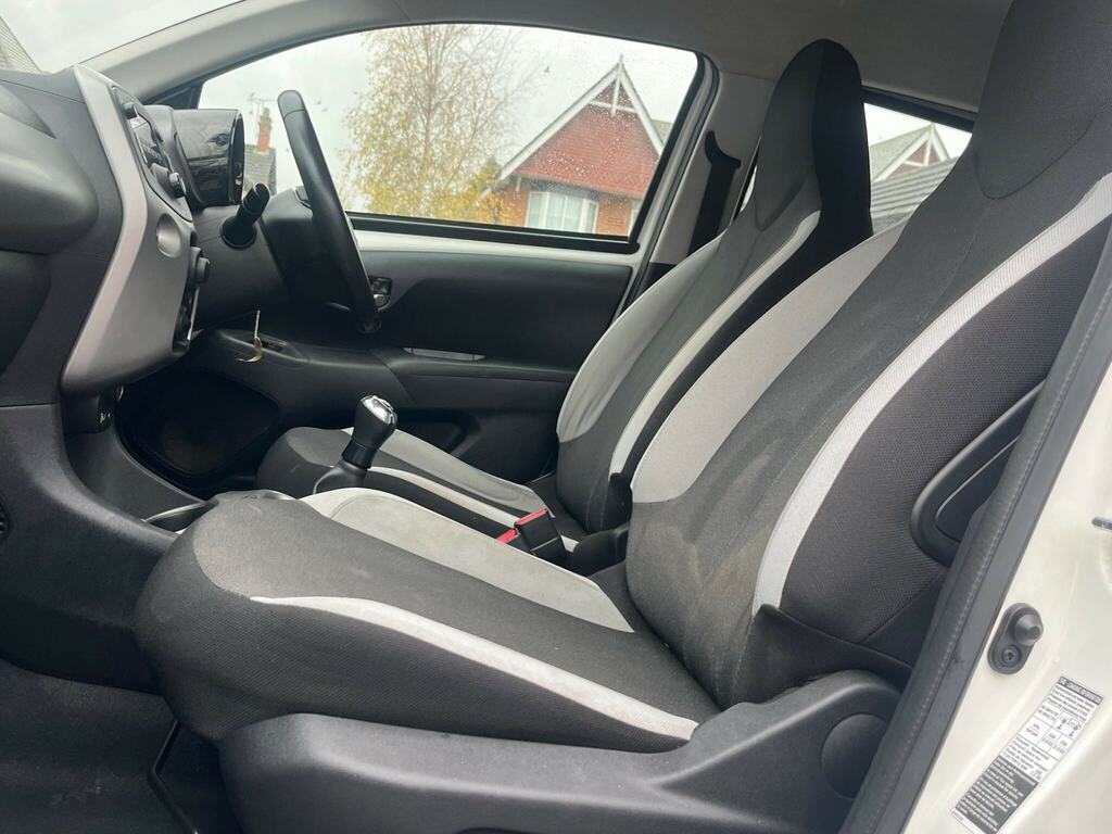 Toyota Aygo 1.0 Vvt-i X-clusiv3 X-shift Euro 6 White #11
