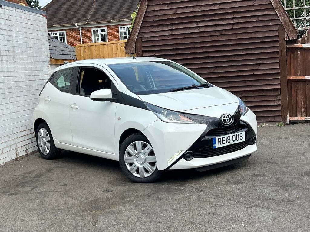 Toyota Aygo 1.0 Vvt-i X-play Euro 6 White