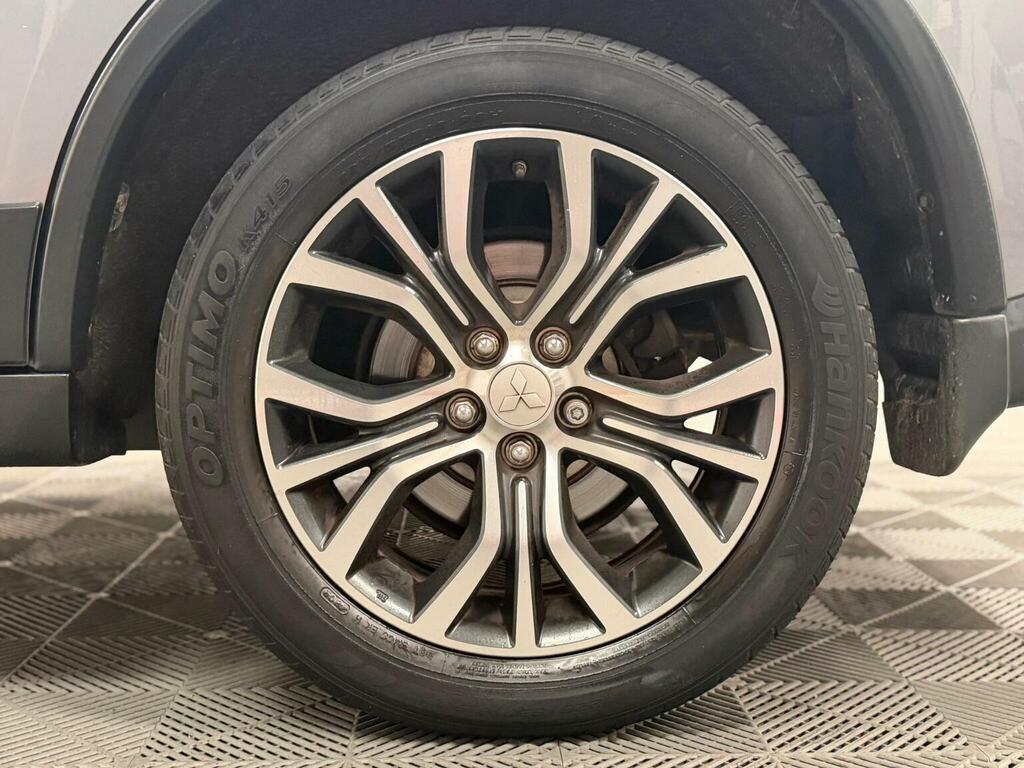 Mitsubishi Outlander 2.0H 12Kwh Gx4hs Cvt 4Wd Euro 6 Ss Black #40