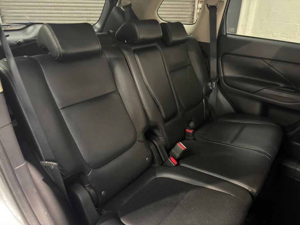 Mitsubishi Outlander 2.0H 12Kwh Gx4hs Cvt 4Wd Euro 6 Ss Black #25