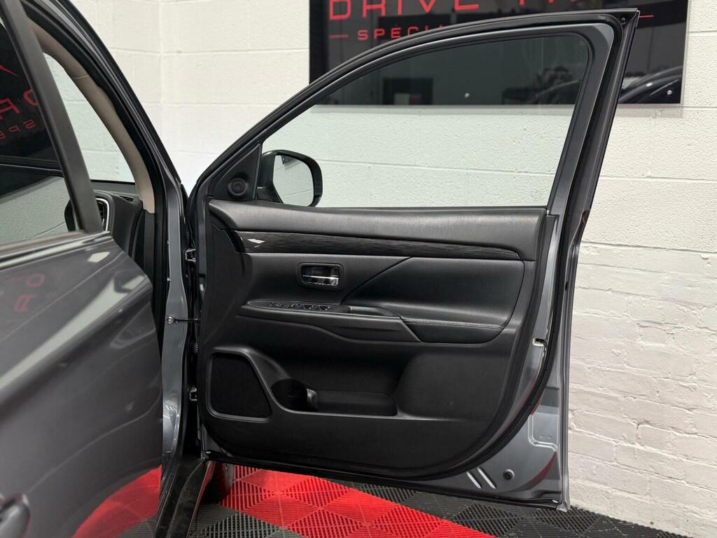 Mitsubishi Outlander 2.0H 12Kwh Gx4hs Cvt 4Wd Euro 6 Ss Black #59
