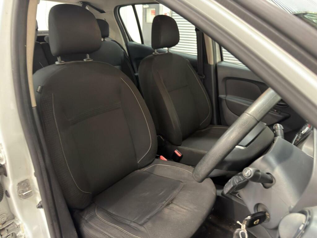 Dacia Sandero 0.9 Tce Ambiance Hatchback Euro White #15