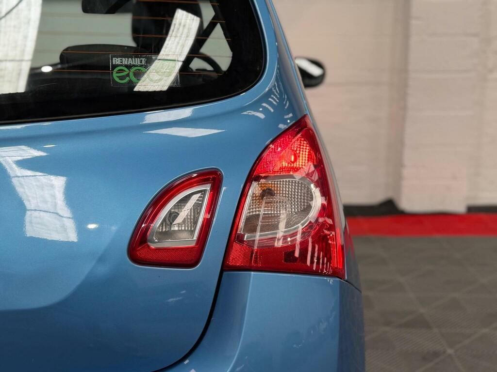 Renault Twingo Hatchback Dynamique 2012 Black #25