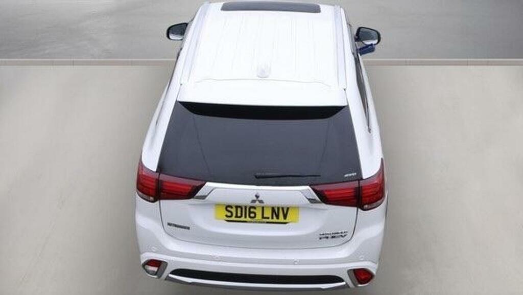 Mitsubishi Outlander Red #8
