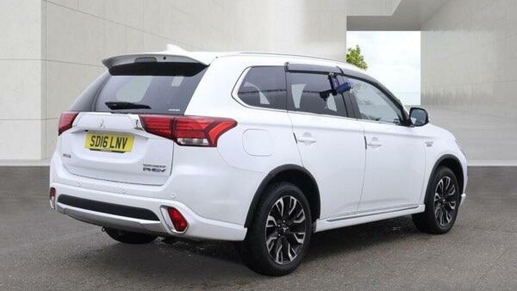 Mitsubishi Outlander 2.0H 12Kwh Gx4hs Cvt 4Wd Euro 6 Ss White #3