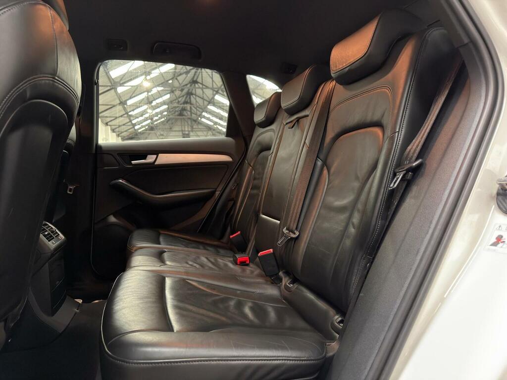 Audi Q5 2.0 Tdi Quattro S Line Plus 175 Bhp Black #22