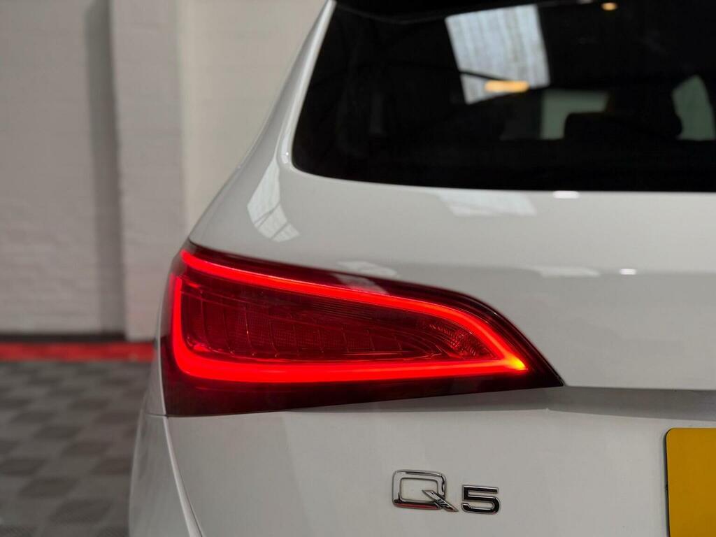 Audi Q5 2.0 Tdi Quattro S Line Plus 175 Bhp Black #43