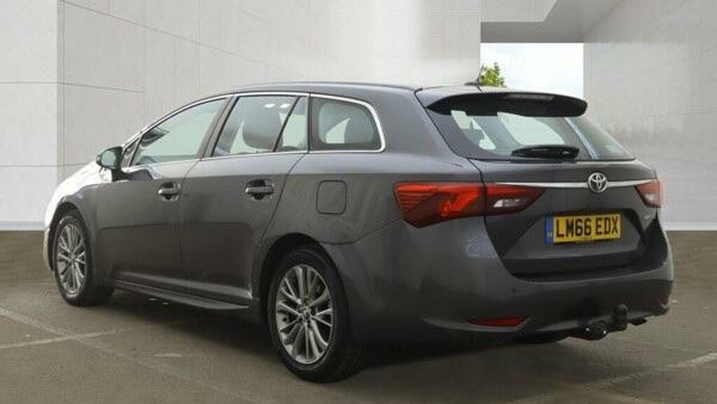 Toyota Avensis 2.0 D-4d Business Edition Touring Sports Euro 6 S Grey #3