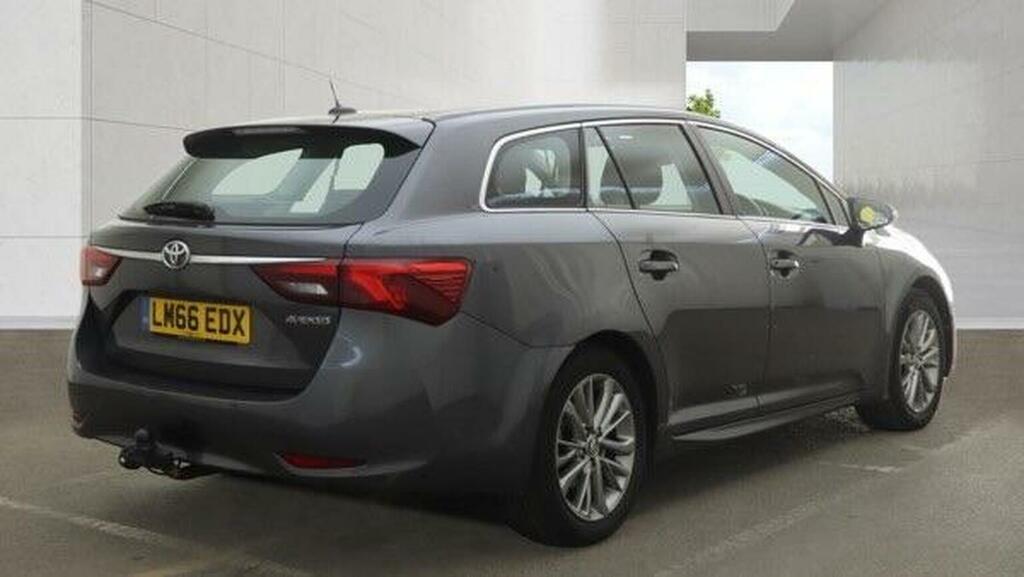 Toyota Avensis 2.0 D-4d Business Edition Touring Sports Euro 6 S Grey #2