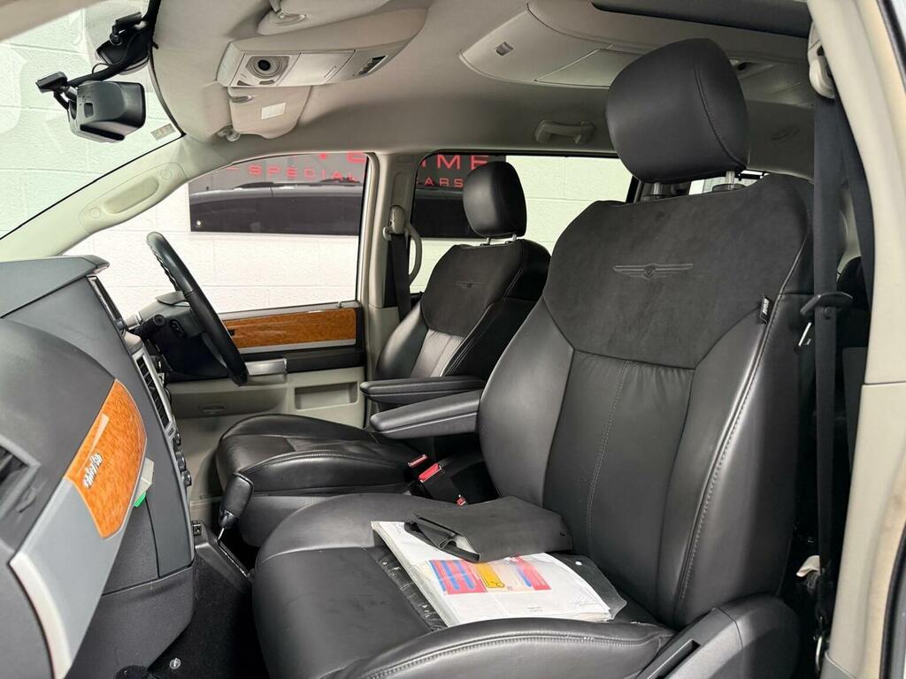 Chrysler Grand Voyager 2.8 Crd Limited Blue #42
