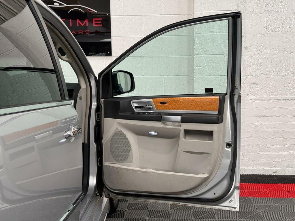 Chrysler Grand Voyager 2.8 Crd Limited Blue #31