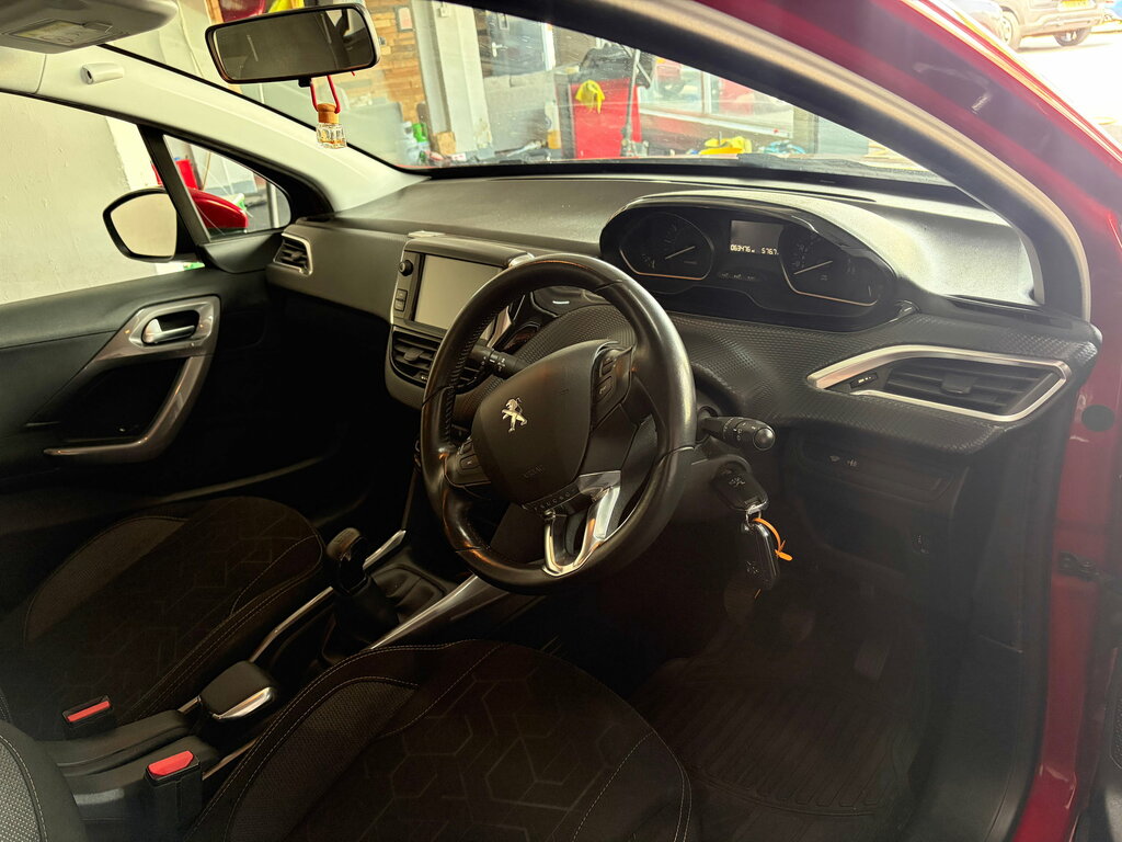Peugeot 2008 1.2 Puretech Active Suv Euro 6 Red #6
