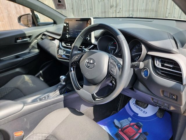 Toyota C-Hr 1.8 Vvt-h Gpf Icon Suv Hybrid Cvt Euro White #2