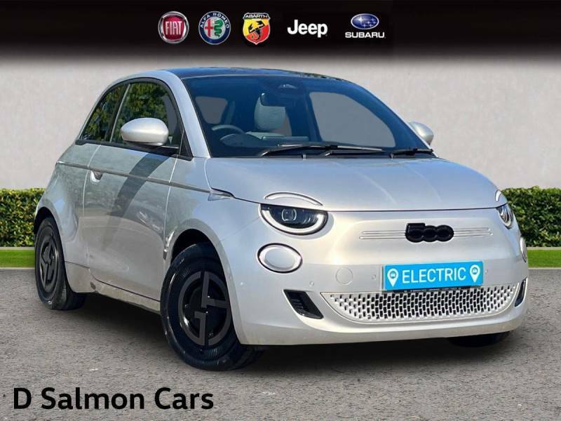 Fiat 500E 42Kwh Giorgio Armani Hatchback