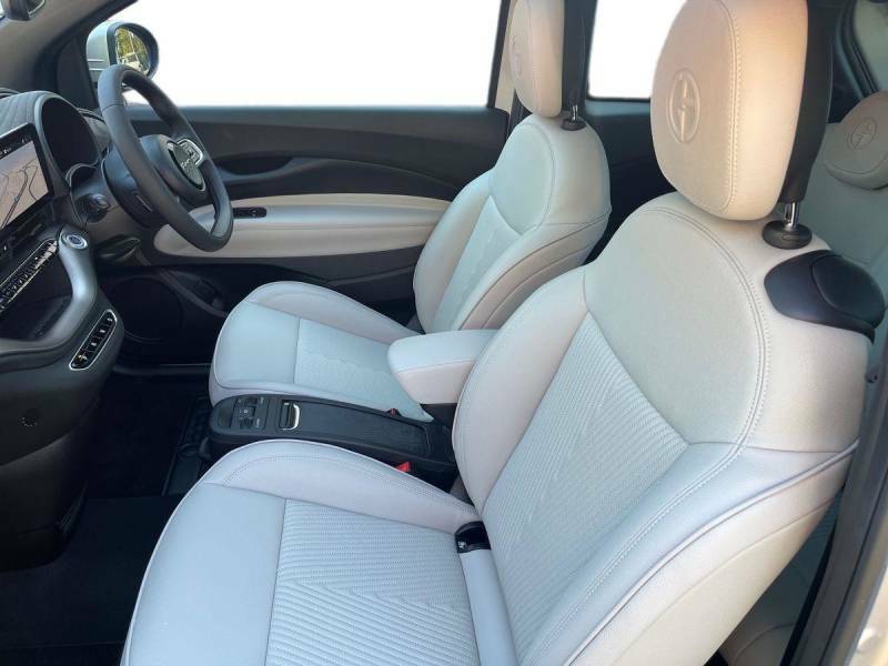 Fiat 500E 42Kwh Giorgio Armani Hatchback EF26PGO  #2