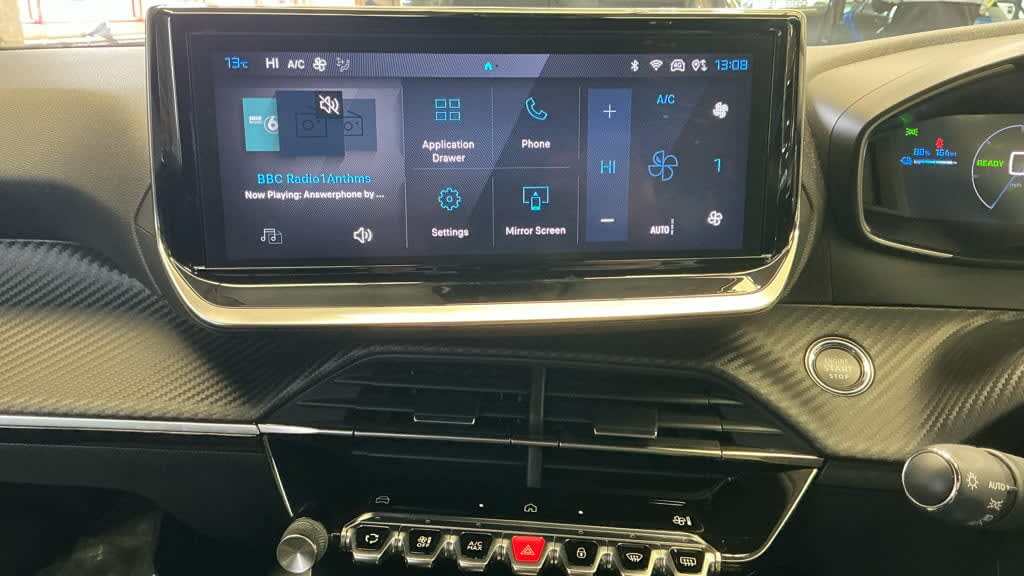 Peugeot e-2008 50Kwh Gt Suv 7Kw Charger 136  #10