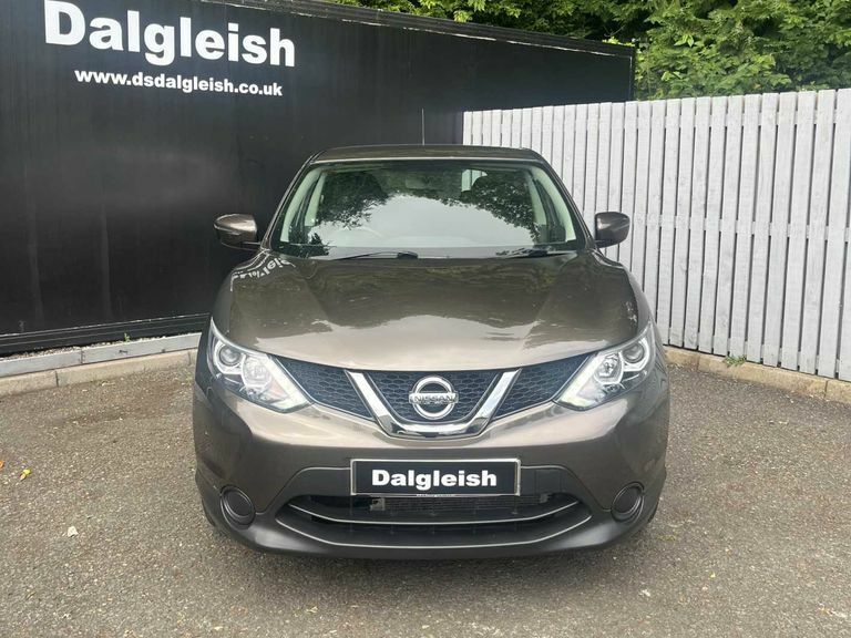 Nissan Qashqai Visia Dig-t Beige #2
