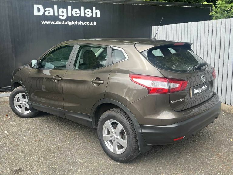 Nissan Qashqai Visia Dig-t Beige #3