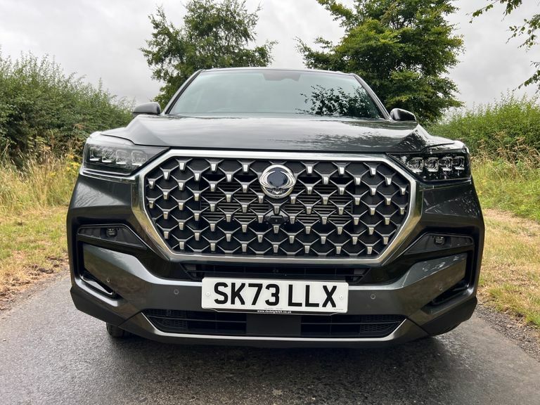 SsangYong Rexton Est 2.2 Ultimate Plus Au Grey #3
