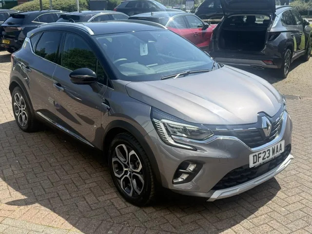 Renault Captur 1.6 E-tech Full Hybrid 145 Techno Black #4