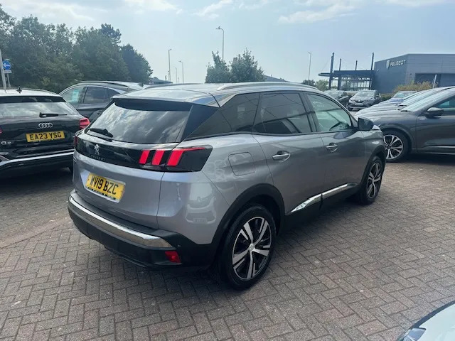 Peugeot 3008 1.5 Bluehdi Allure Eat8 WV19BZC Grey #5