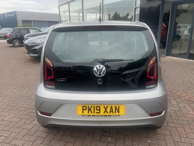 Volkswagen Up 1.0 Move Up Tech Edition Start Stop Silver #4