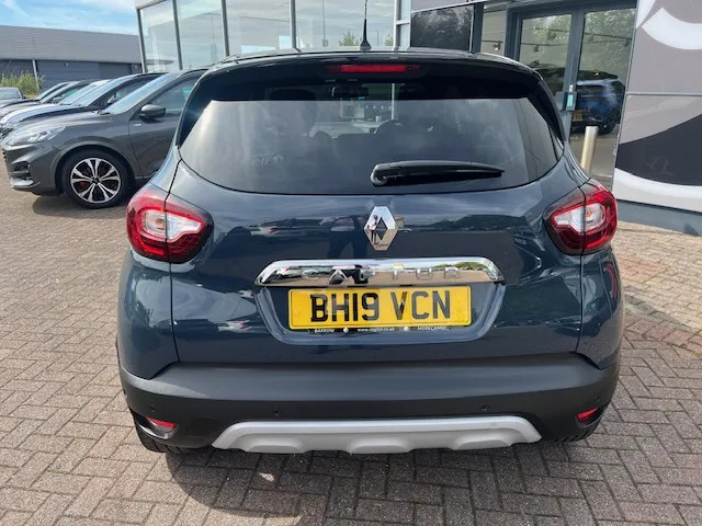 Renault Captur 1.3 Tce 150 Gt Line Edc Black #4
