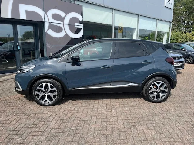 Renault Captur 1.3 Tce 150 Gt Line Edc Black #2