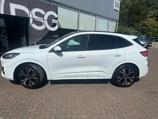 Ford Kuga 1.5 Ecoboost 150 St-line X Edition White