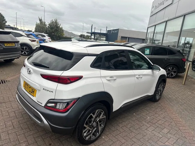 Hyundai Kona 1.6 Gdi Hybrid Ultimate Dct White #4