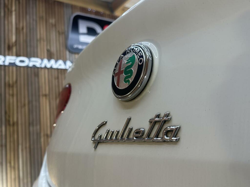 Alfa Romeo Giulietta Hatchback Black #11