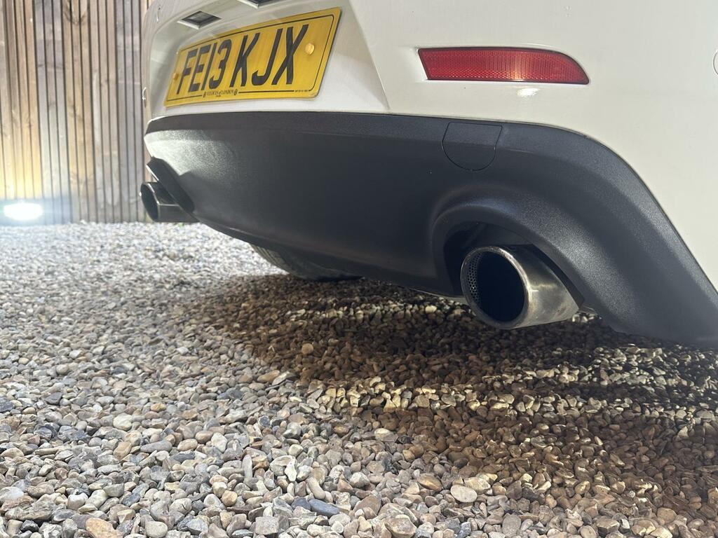 Alfa Romeo Giulietta Hatchback Black #10
