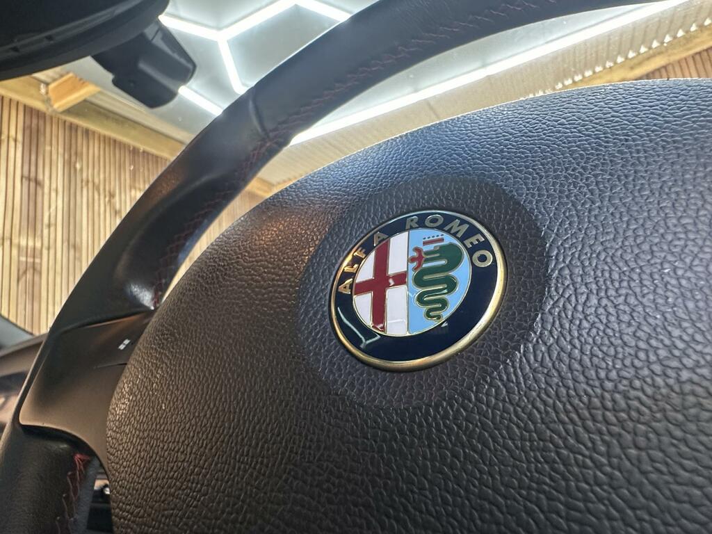 Alfa Romeo Giulietta Hatchback Black #33